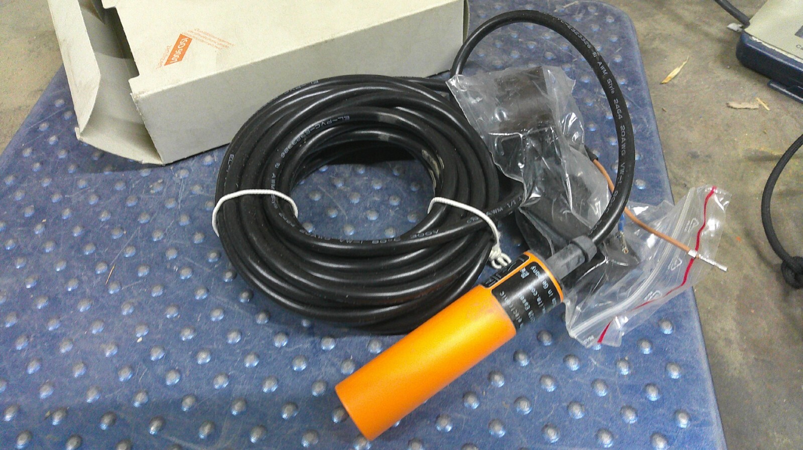 IFM EFECTOR IA-2010-ABOA IA0017 20-250VAC/DC