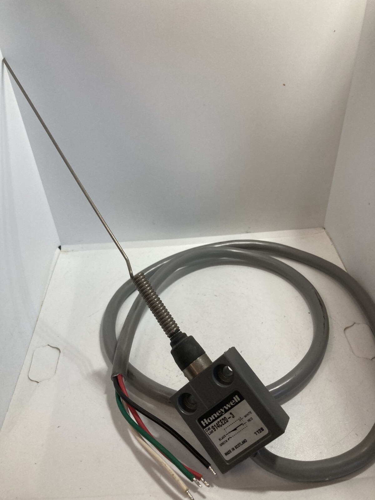 HONEYWELL 914CE20-3 LIMIT SWITCH WOBBLE STICK 5A 250VAC NNB
