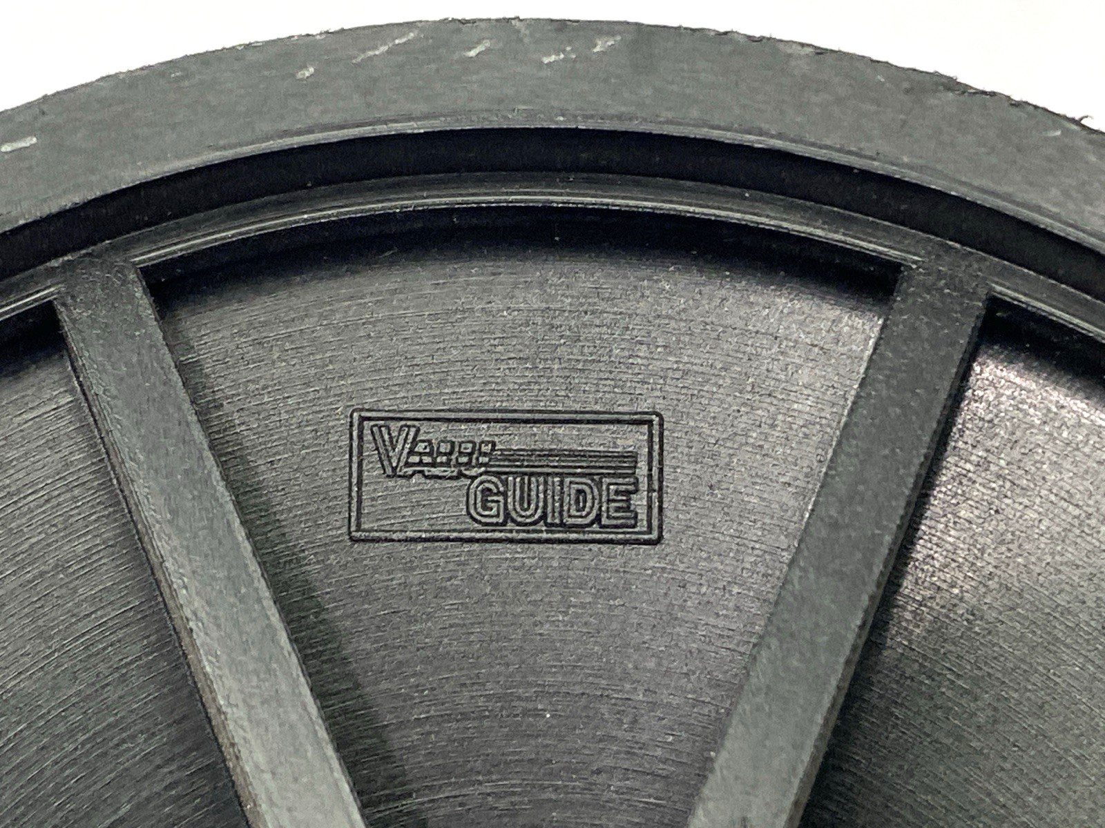 Valu Guide VG-511-01 Adjustable Leveler 3/4″ x 6″ Overall Length 4″ Base