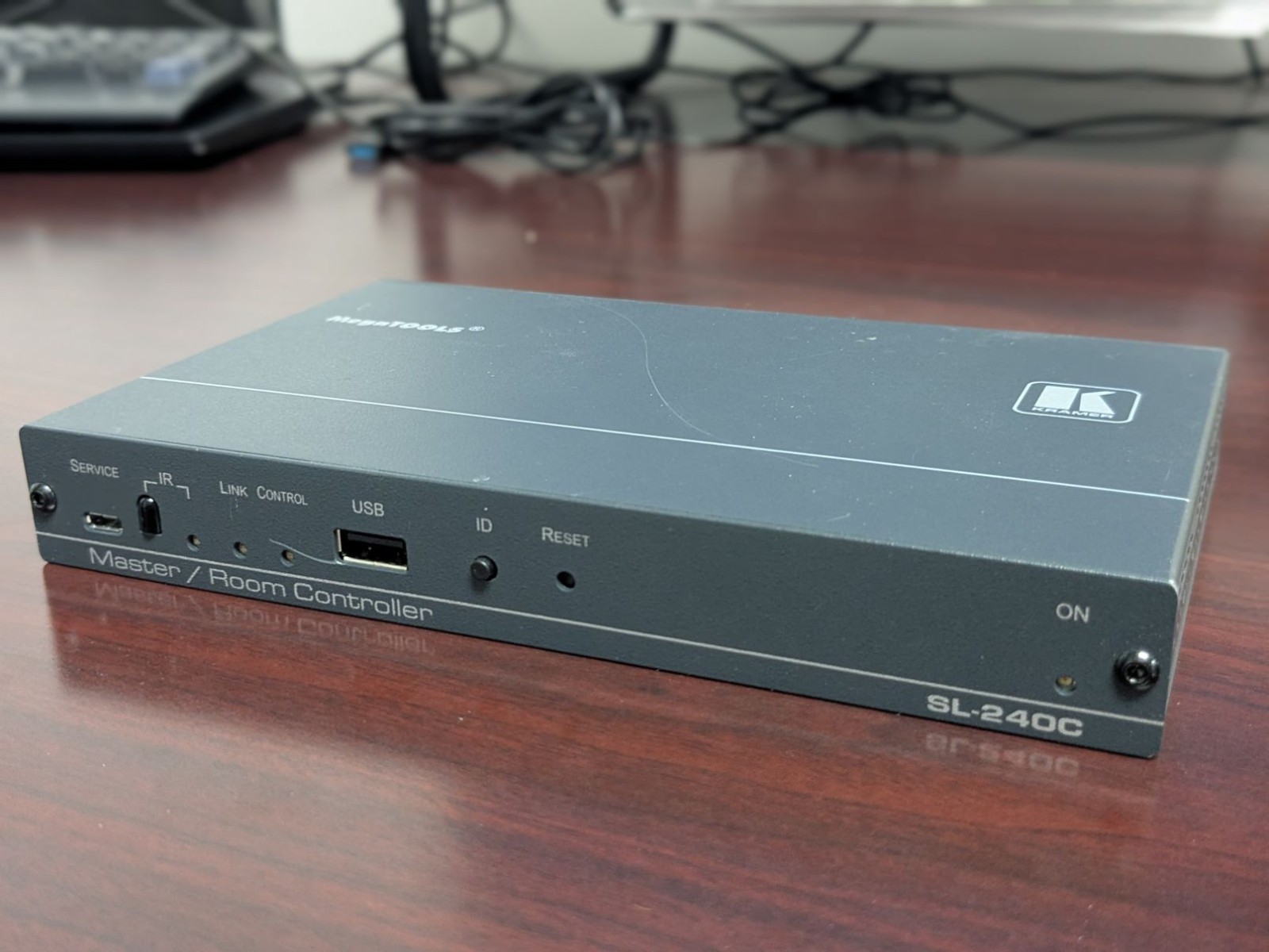 Kramer SL-240C Compact 16–Port Master Room Controller with PoE v2.10.18 Firmware