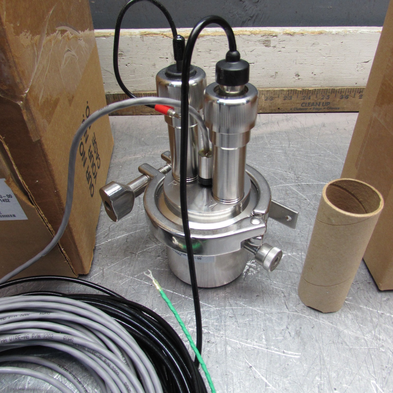 NEW! Honeywell HPW7000-01-036-00-00, High Purity pH Flow Measurement Chamber,NIB