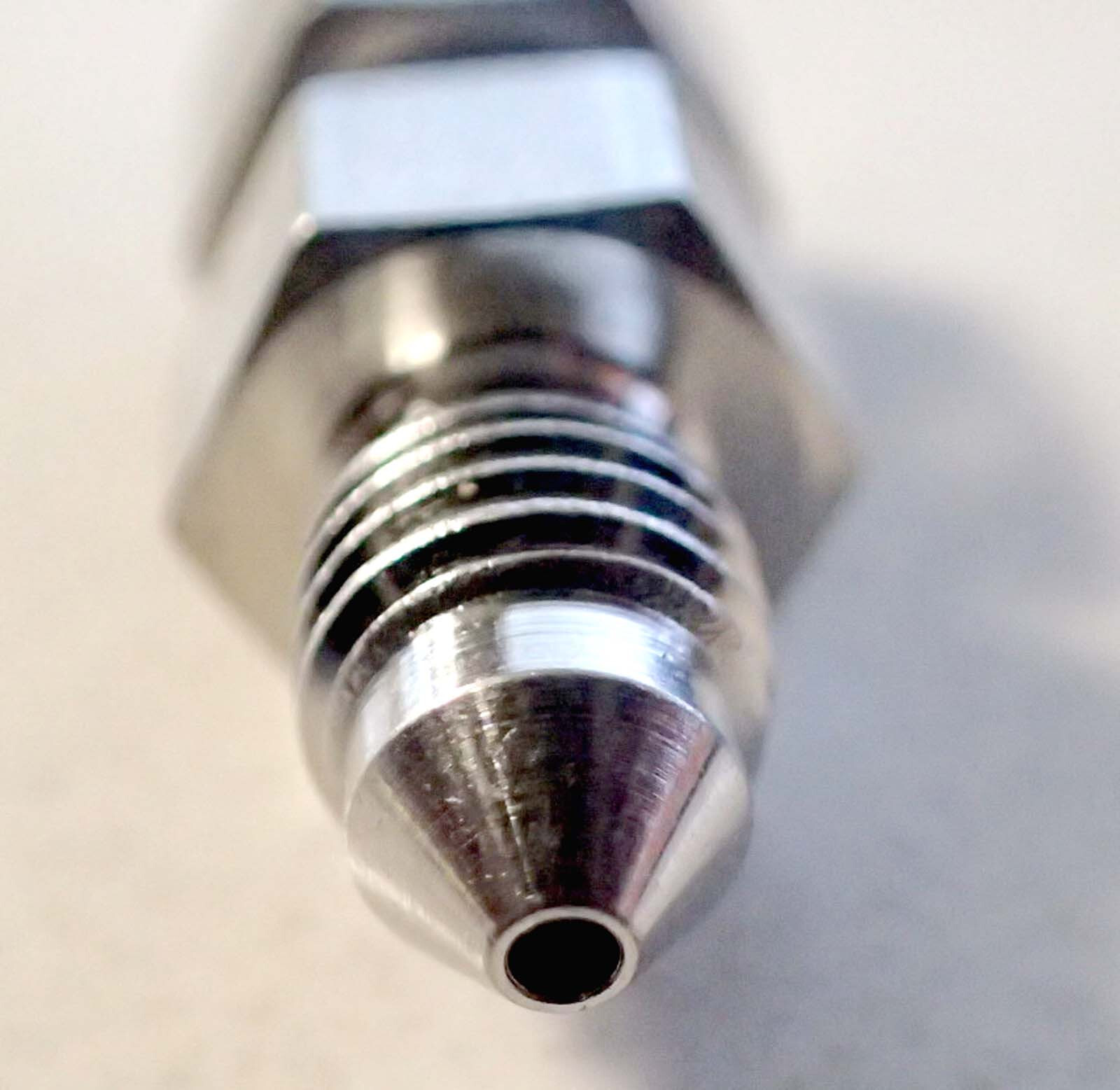 SWAGELOK SS-200-6 -2AN SS TUBE FITTING, UNION, 1/8 IN. TUBE OD X 1/8 NEW