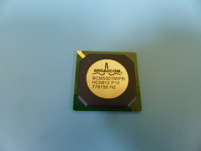 BROADCOM BCM5321MIPBG Qty of 1 per Lot Ethernet Switch 26-Port 100Mbps/1Gbps 40