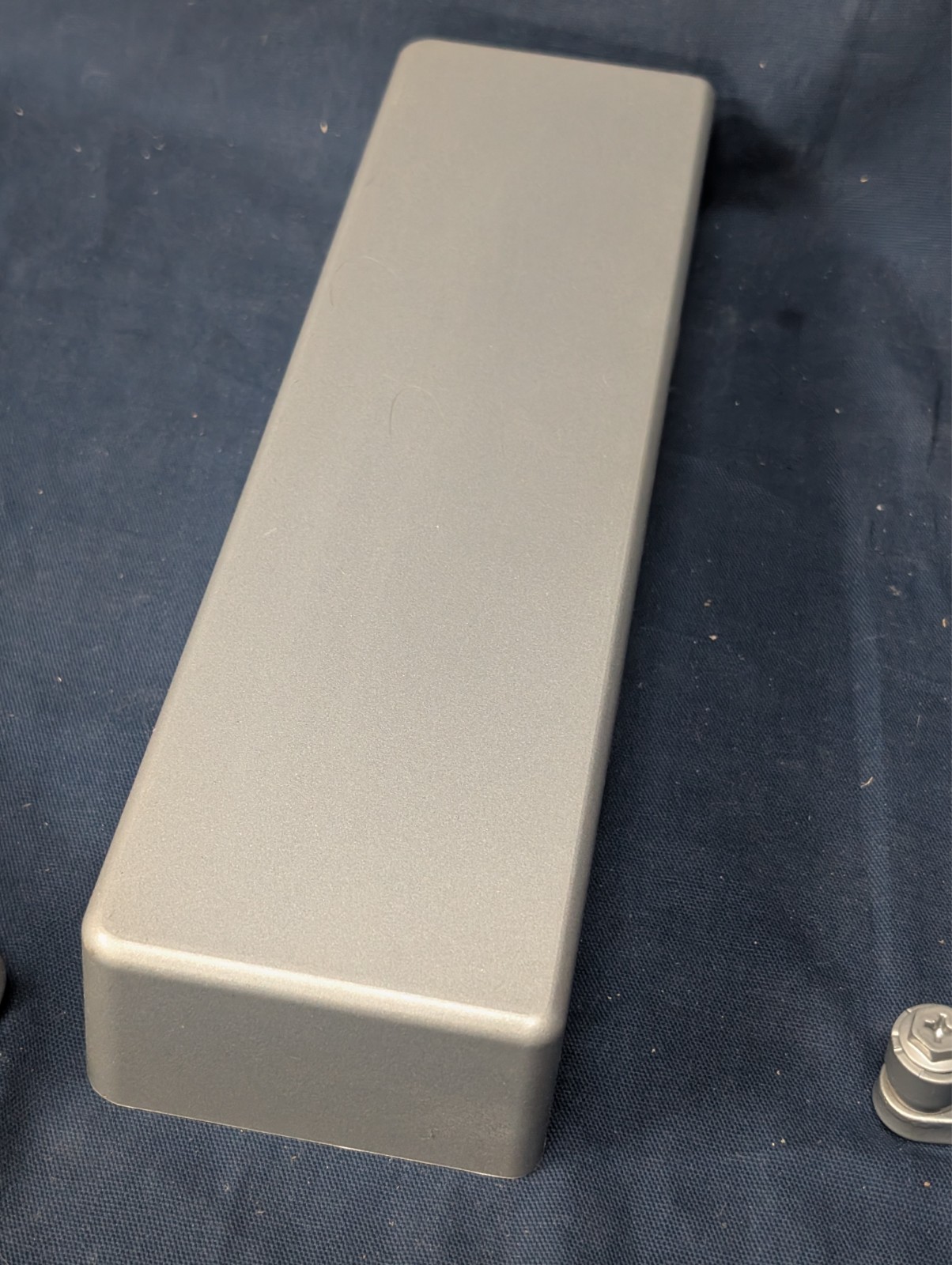 Norton 7500/Yale 4400 Left or Right Hand Door Closer, 689 Finish, Parts Missing!