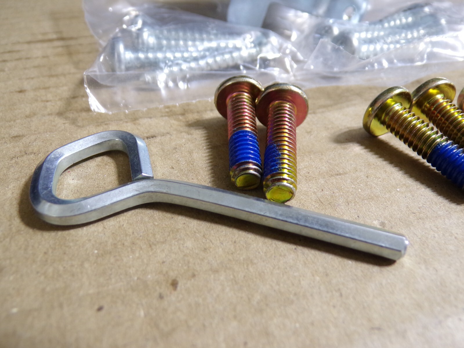 End Clamp MTG SCR 81-9500-1542-999 (G)