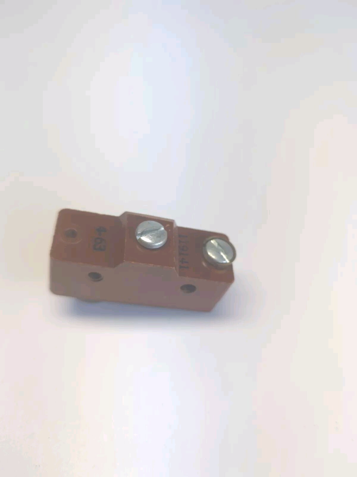 Micro Switch Model 119141 Switch W/Pin Plunger Snap Switch 2 Terminal New No Box