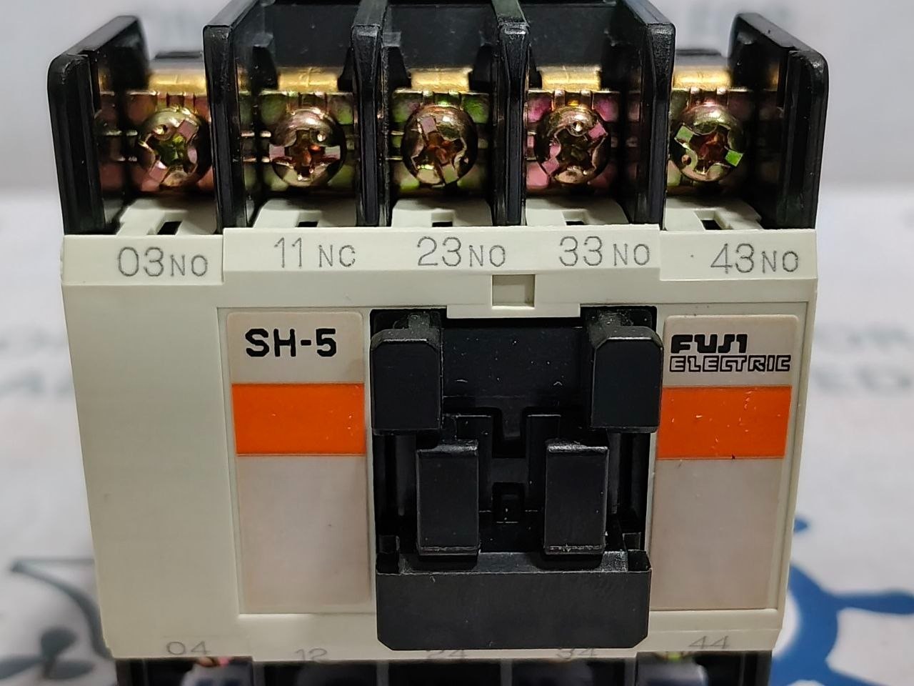 Fuji Electric SH-5 Contactor 100V 50Hz 100-110V 60Hz 10A (Unused New)
