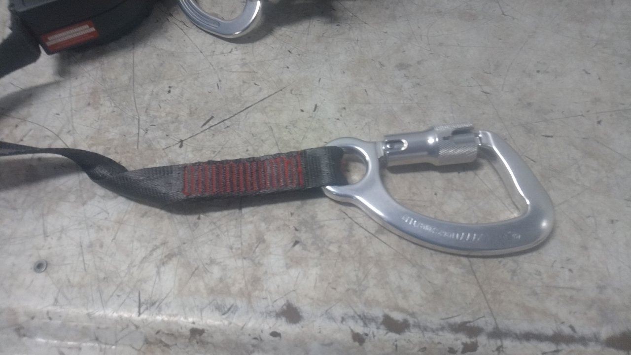 Honeywell Miller MFLEW-18/6FT 6 Ft L 420 Lb Cap Self-Retracting Fall Limiter