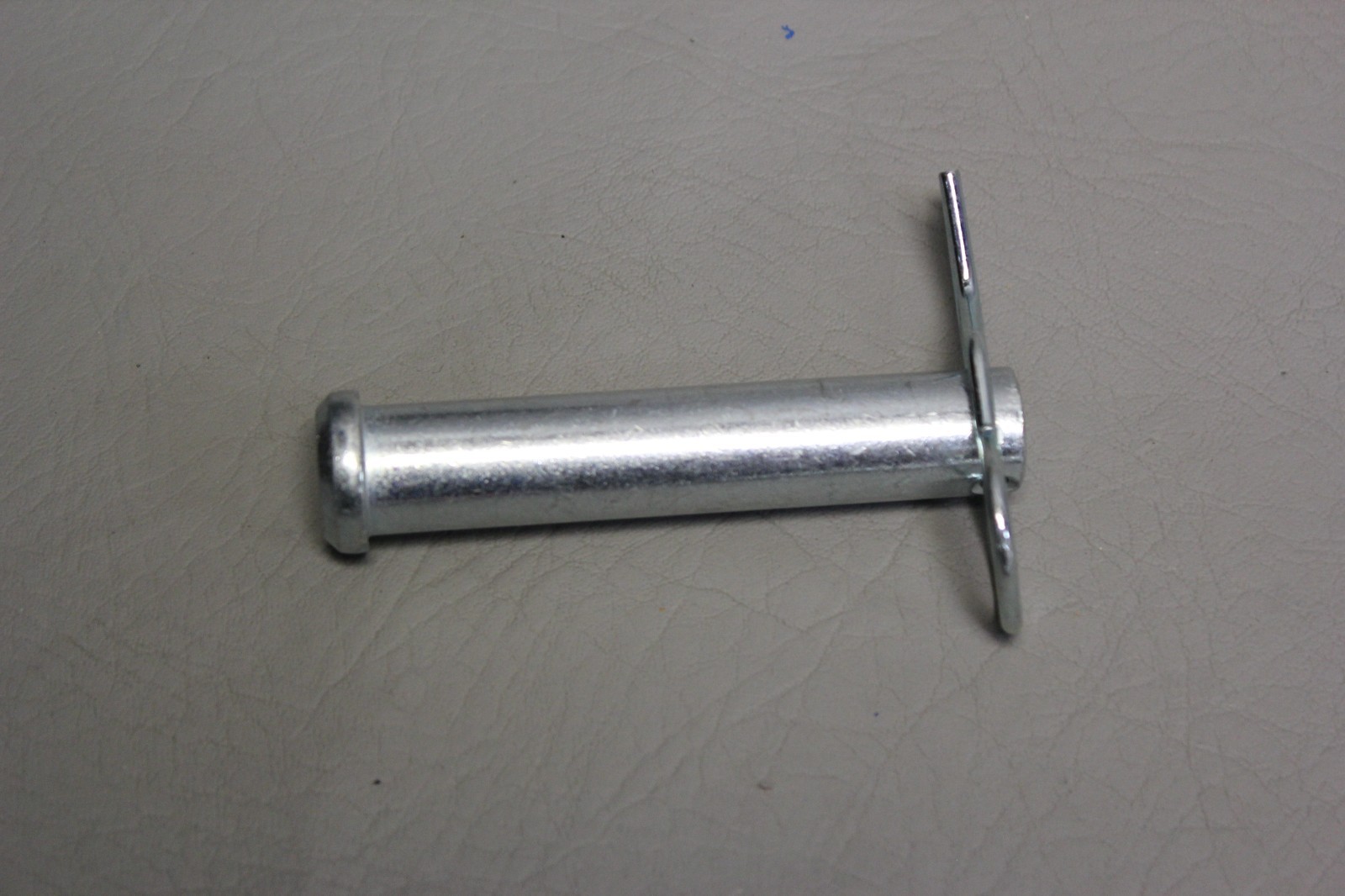 NEW ITW SHAKEPROOF LOW CARBON STEEL ZINC CLEAR 3/4″ x 3-3/4″ CLEVIS PIN