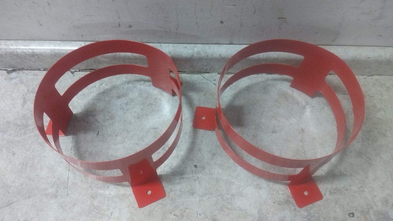 Weather Guard 9885-7-01 2 Pk 16 In Overall Width Steel Bucket Holder