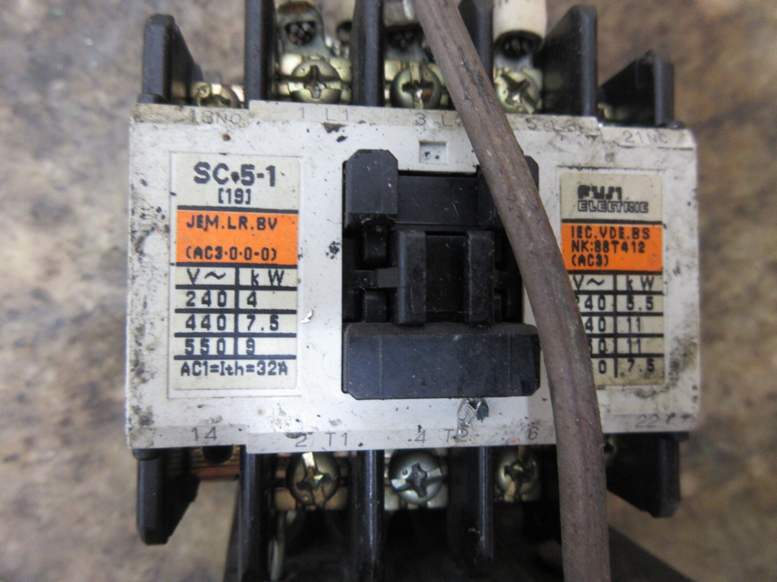 FUJI CONTACTOR SC-5-1 (19) 4NC0H0#11 32A