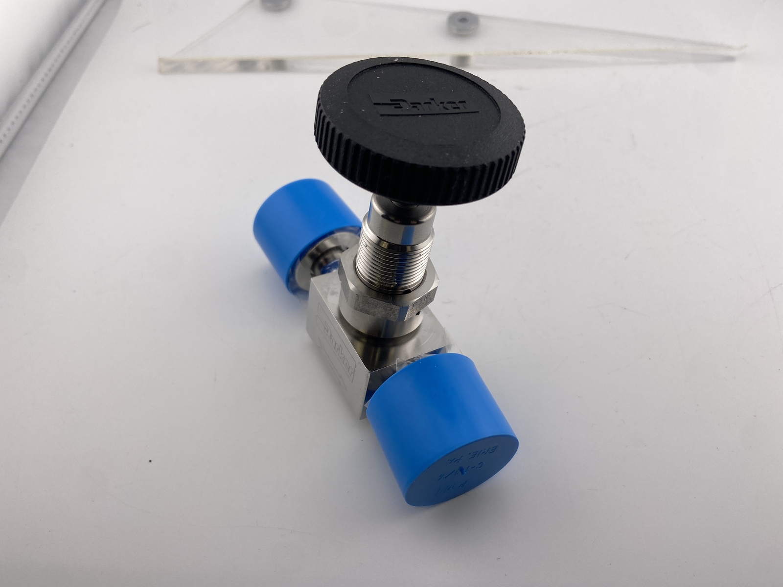 Parker Valve PN: 8V1-P8N-SSV-PP