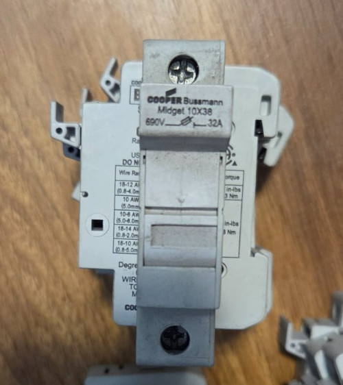 LOT OF 15 COOPER BUSSMANN SER.CHM 600V 30A 50/60HZ 200KA RMS SYM IEC 60269-2 3W