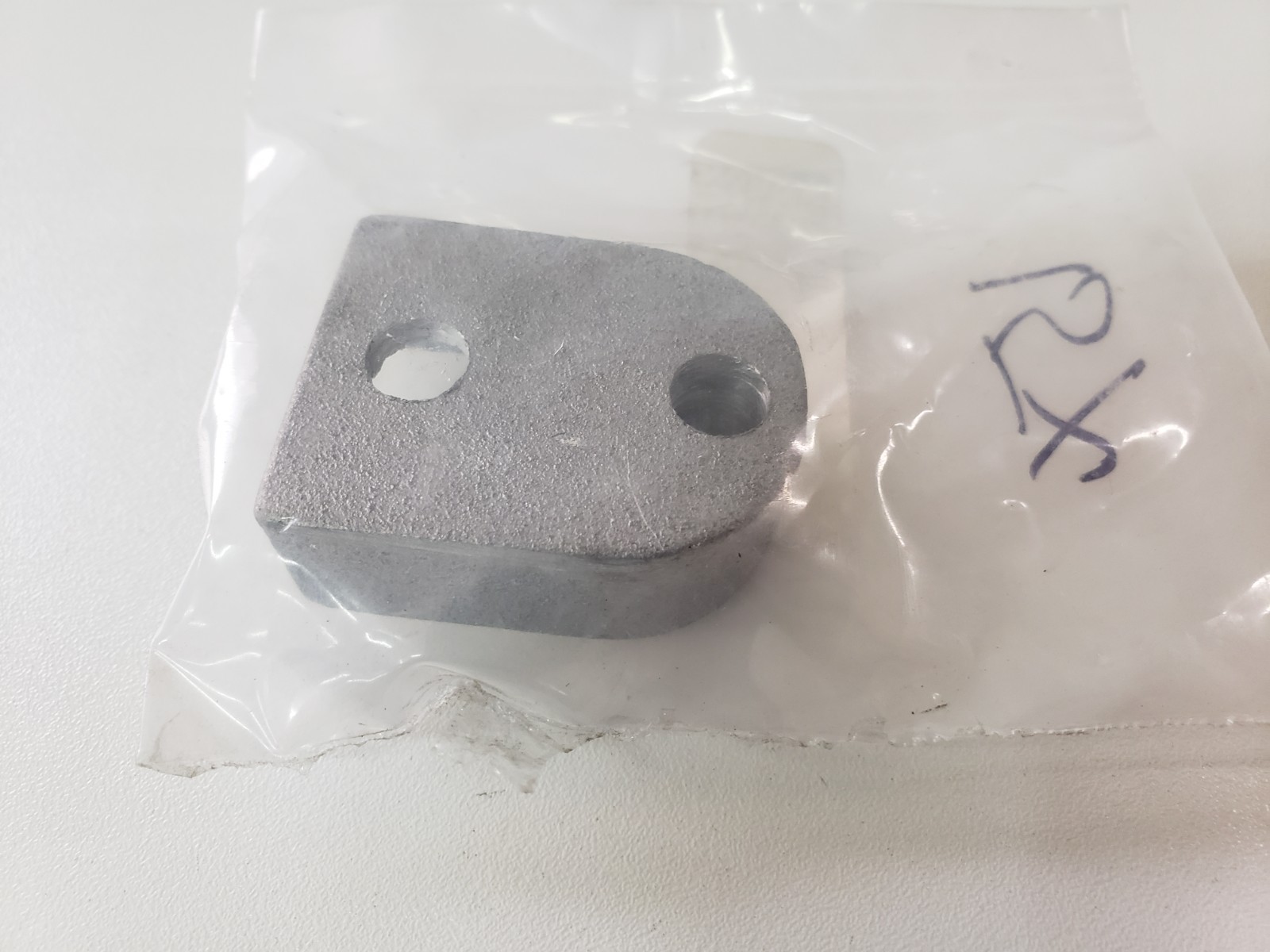 LOT of 15 – UNUSED – TKE ThyssenKrupp 9811254 Bracket