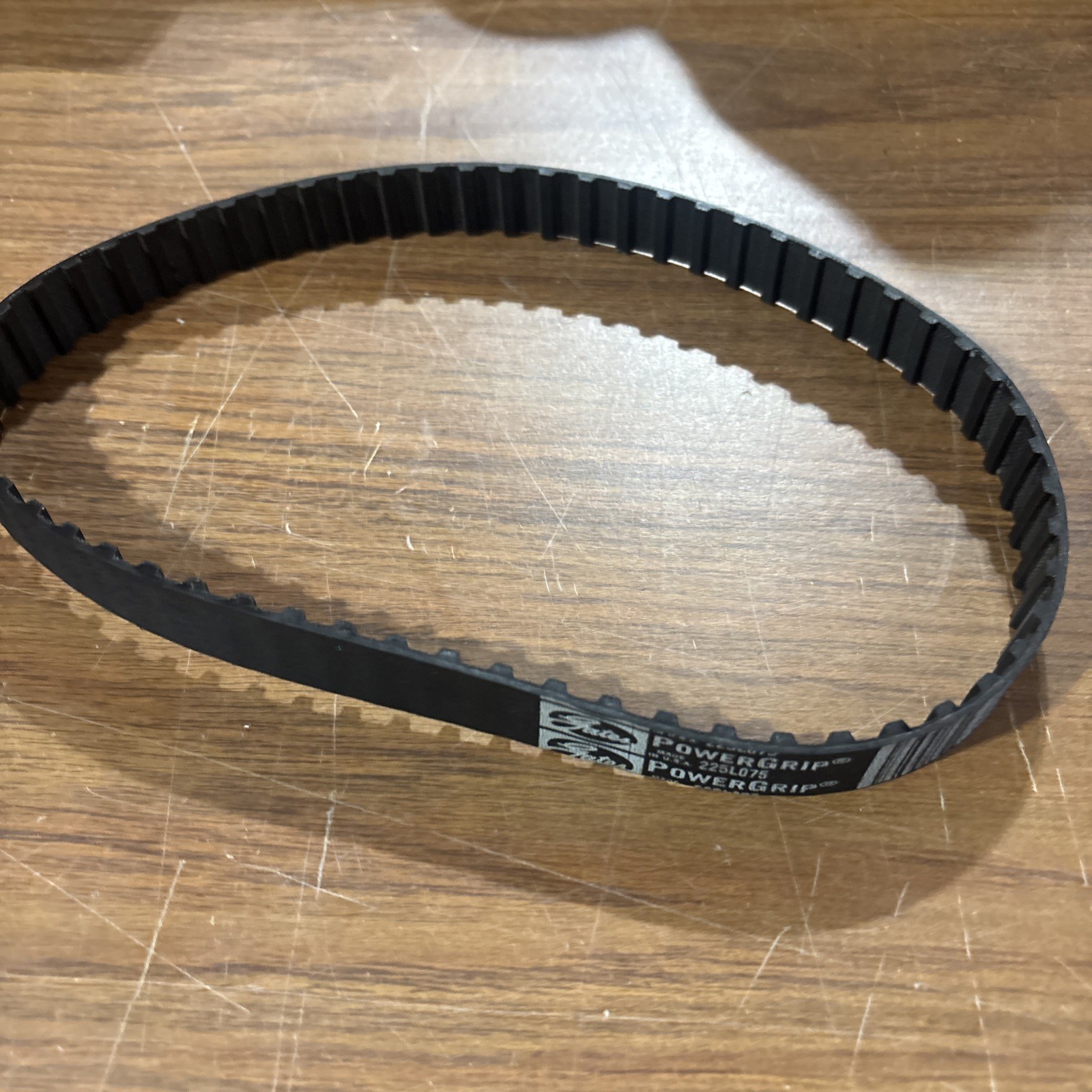 Gates 225 L 075 Powergrip Timing Belt