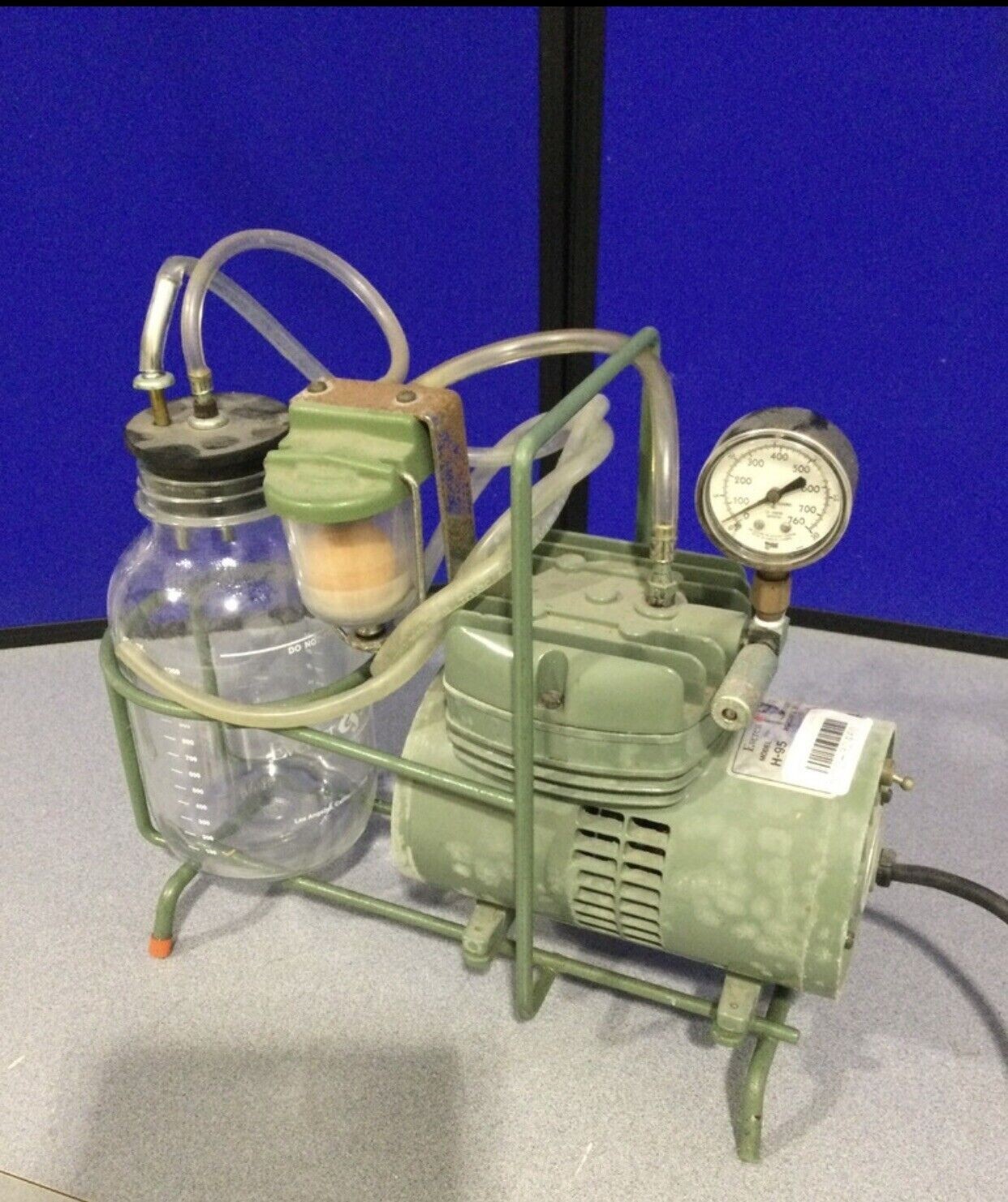 Everest & Jennings H-95 Lightweight Portable Aspirator Machine