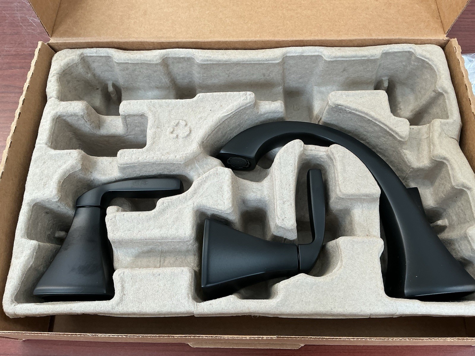 NEW Moen T6905BL Voss 2-Handle Bathroom Faucet Trim Matte Black B140