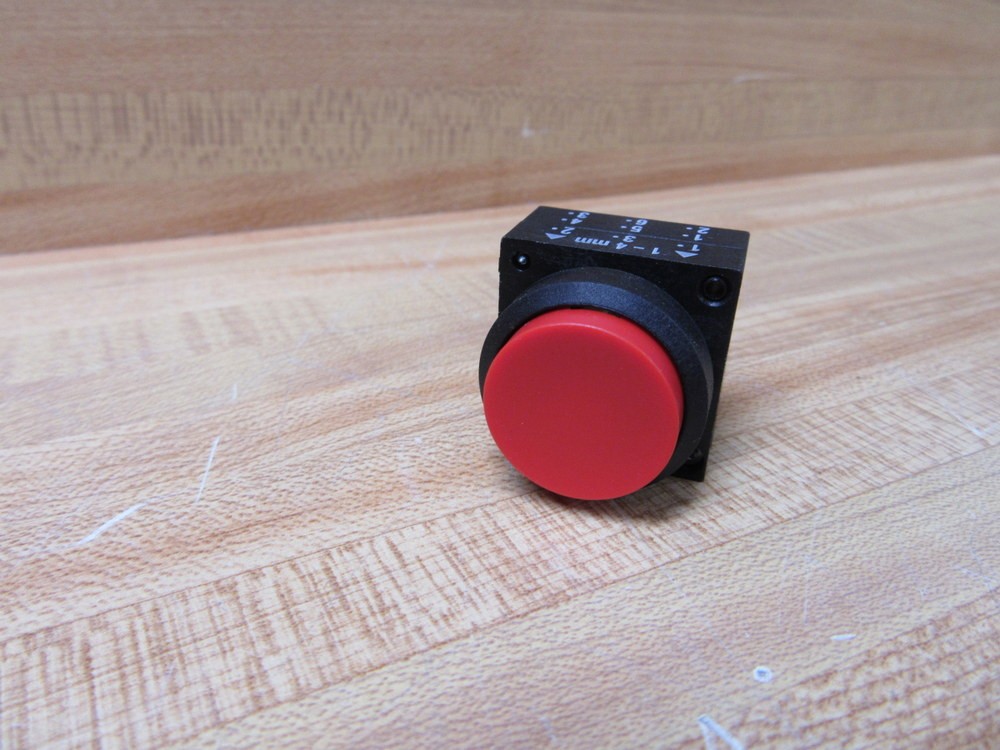 Siemens 3SB3000-0BA21 Red Button 3SB30000BA21 W/Holder (Pack of 6)