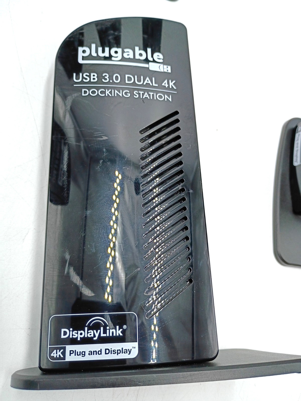 Lot of 10 Plugable UD-6950 USB 3.0 Dual 4K Docking Station W 6 USB Type B cables