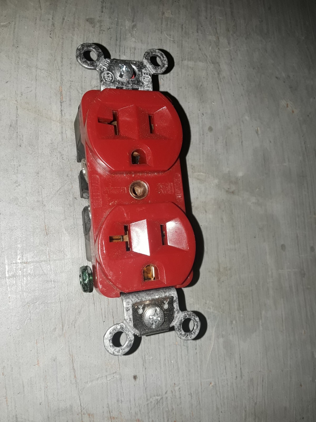 LOT of FIVE (5) HUBBELL RED DUPLEX RECEPTACLE 20A-125V Outlet 8300