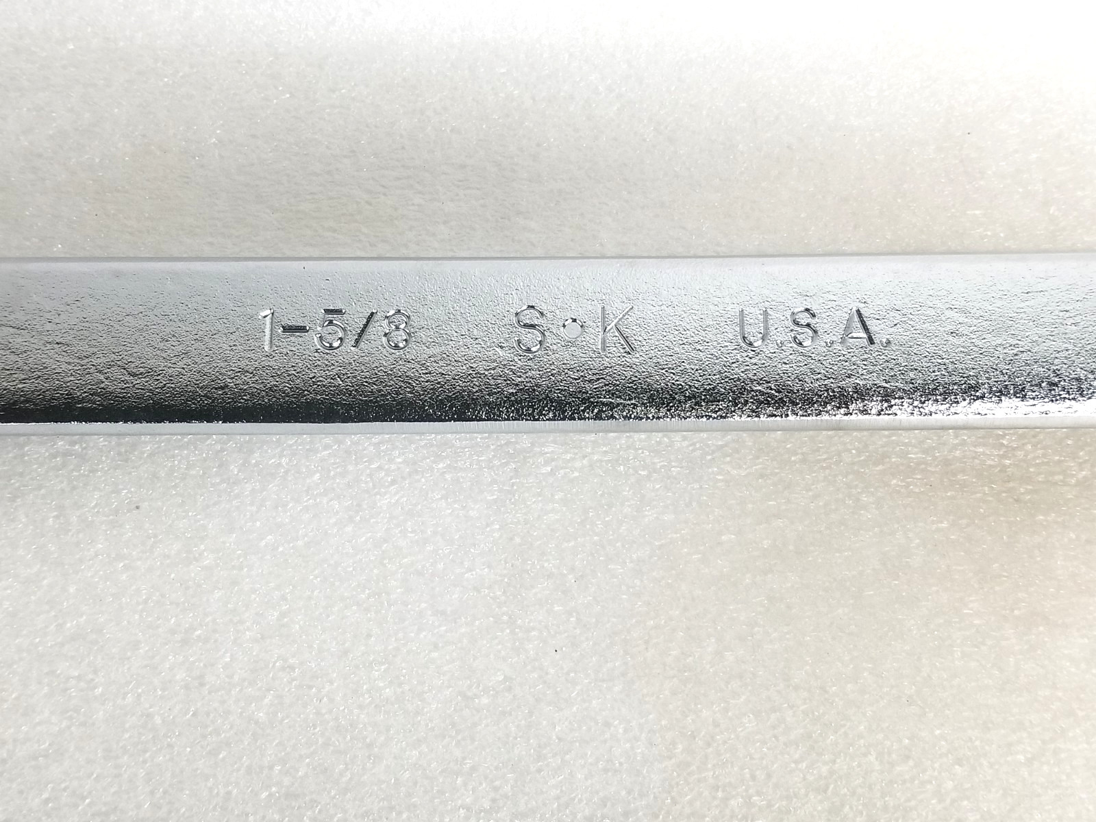 S-K Tools C52 Combination Wrench 1-5/8″ SurGrip 12-Point 21″-OAL Made in USA