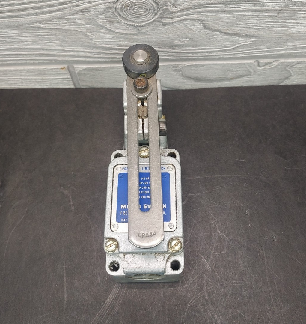 Micro Switch 1LS59 Precision Limit Switch W/ Arm 6PA44