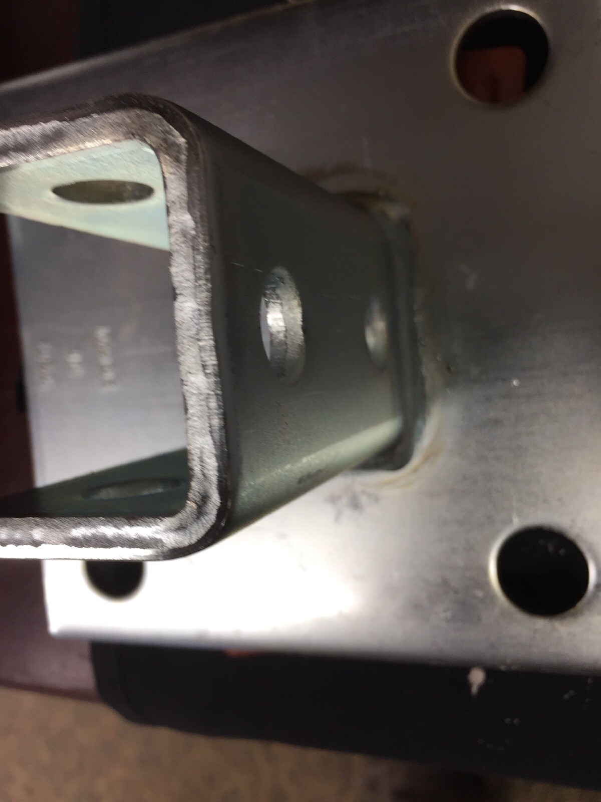 (6) PHOENIX P14 0000EG 4 HOLE SQ. 3-1/2″ POST BASE SINGLE CHANNEL EG