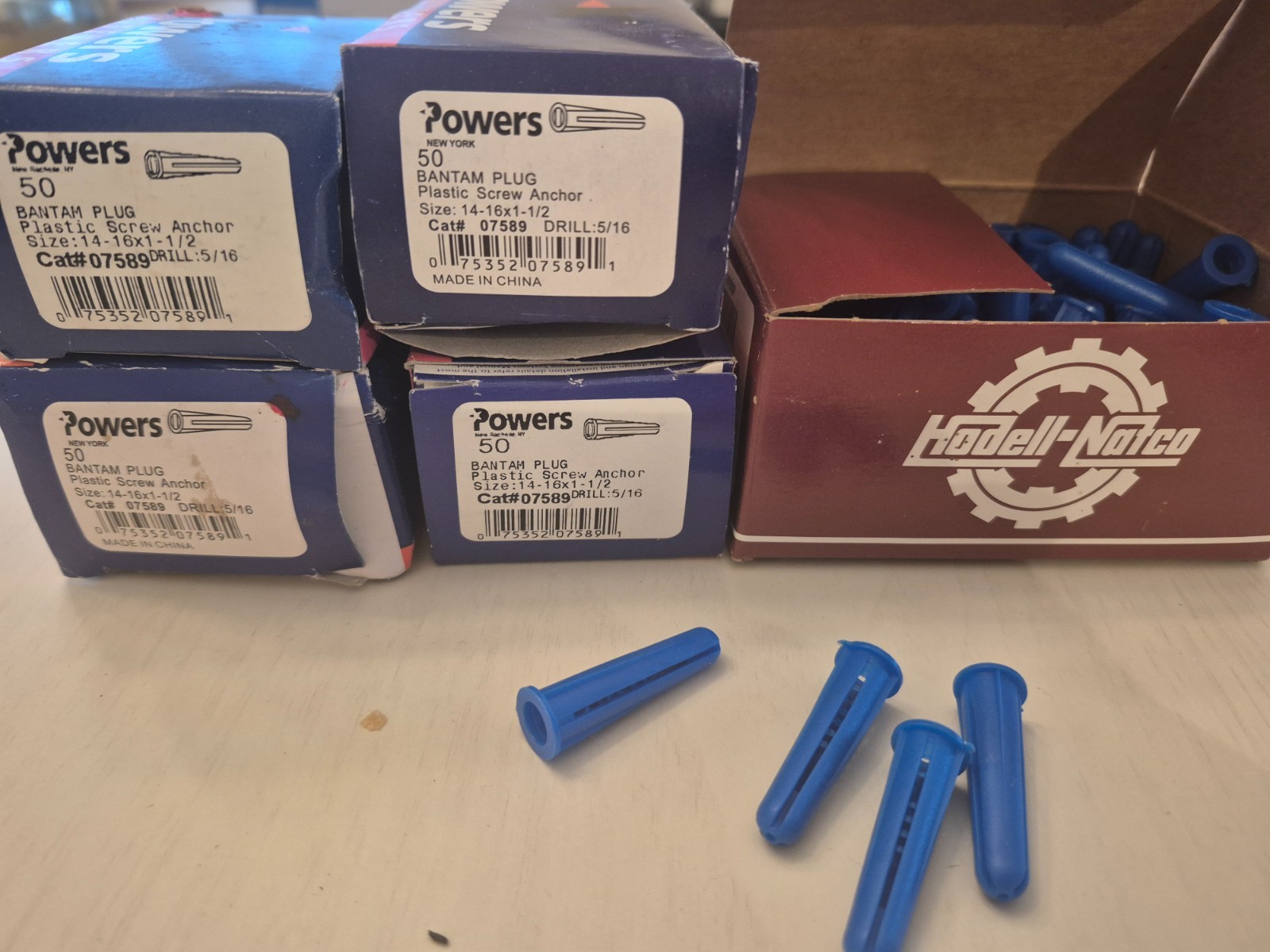 Powers or Hodell Natco Bantam Plug Plastic Screw Anchor 14-16×1 1/2 box of 100