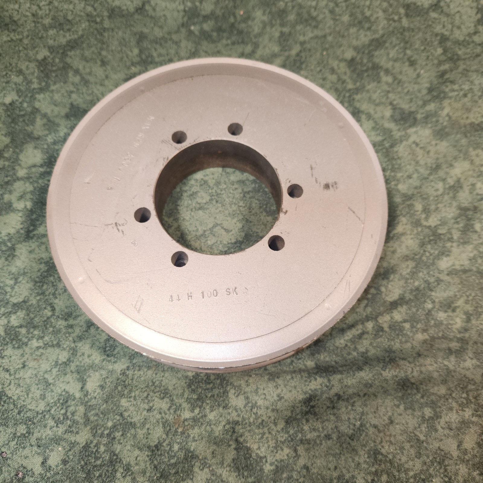 44 Tooth Timing Belt Pulley 1″ Wide 44H100SK (34995-L6C)