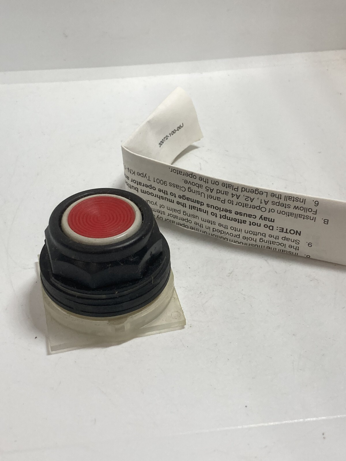 SQUARE D 9001- SKR1R PUSHBUTTON OPERATOR RED FLUSH NNB