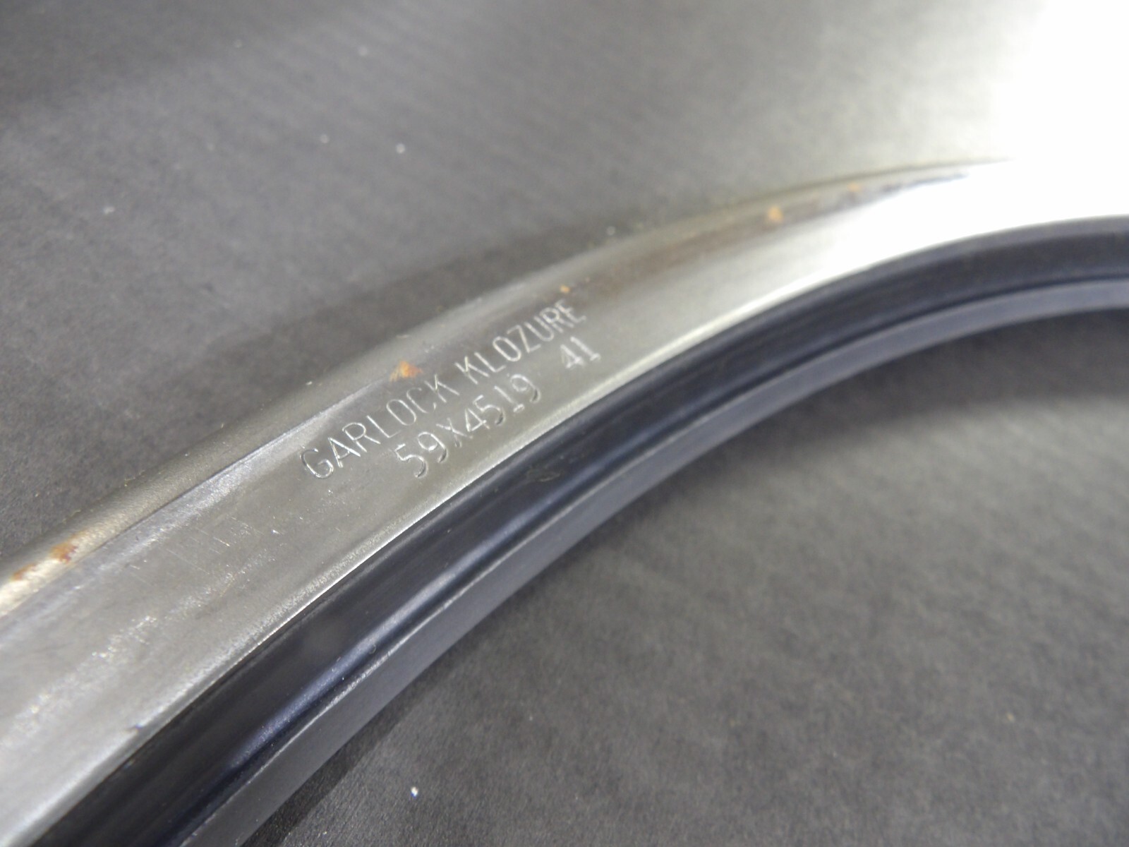 GARLOCK 24700-4519 59X4519 N OIL SEAL ; 23.622″IDX25.590″OD (G)