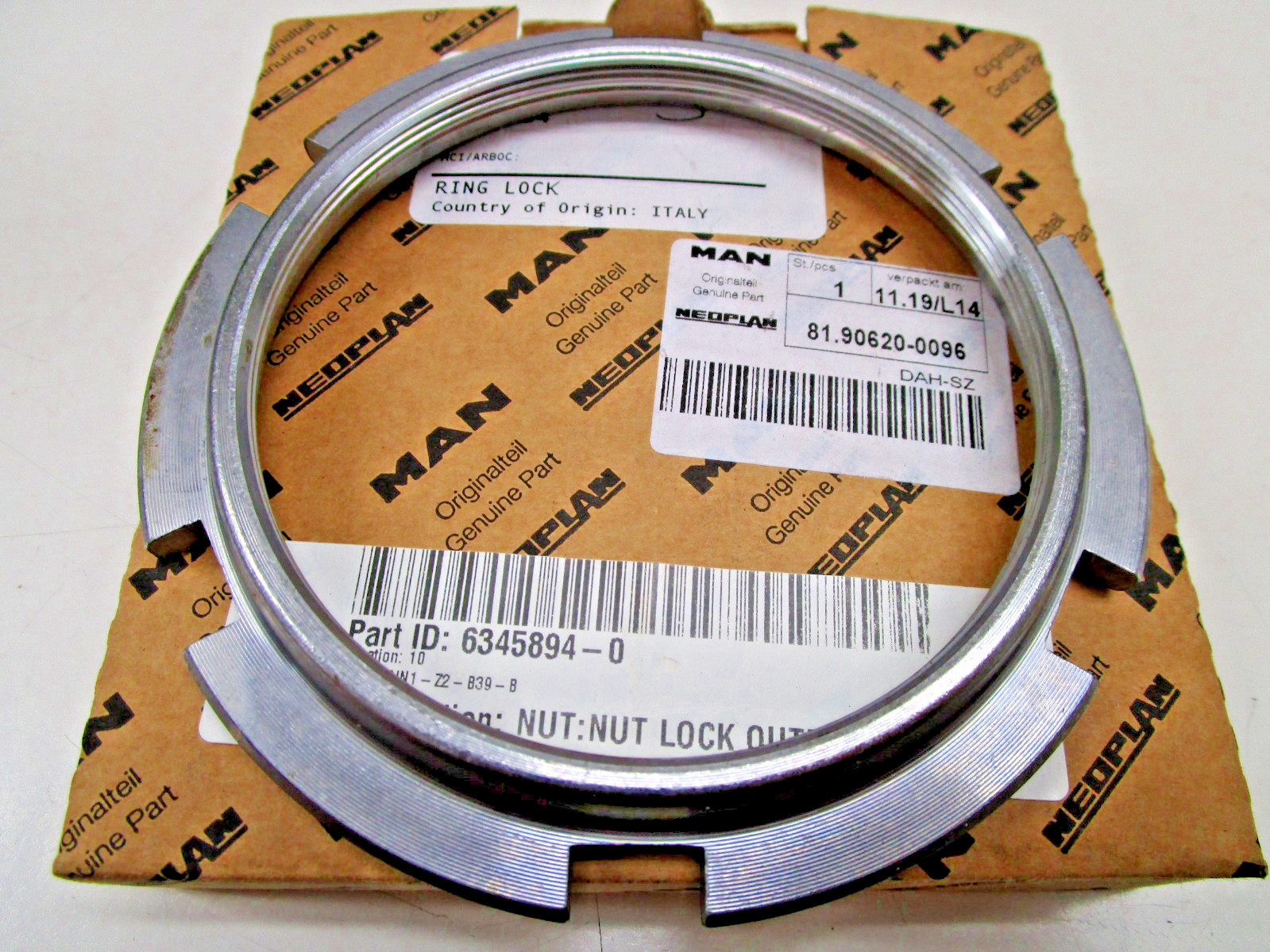 MAN 81.90620-0096 Outer Lock Nut