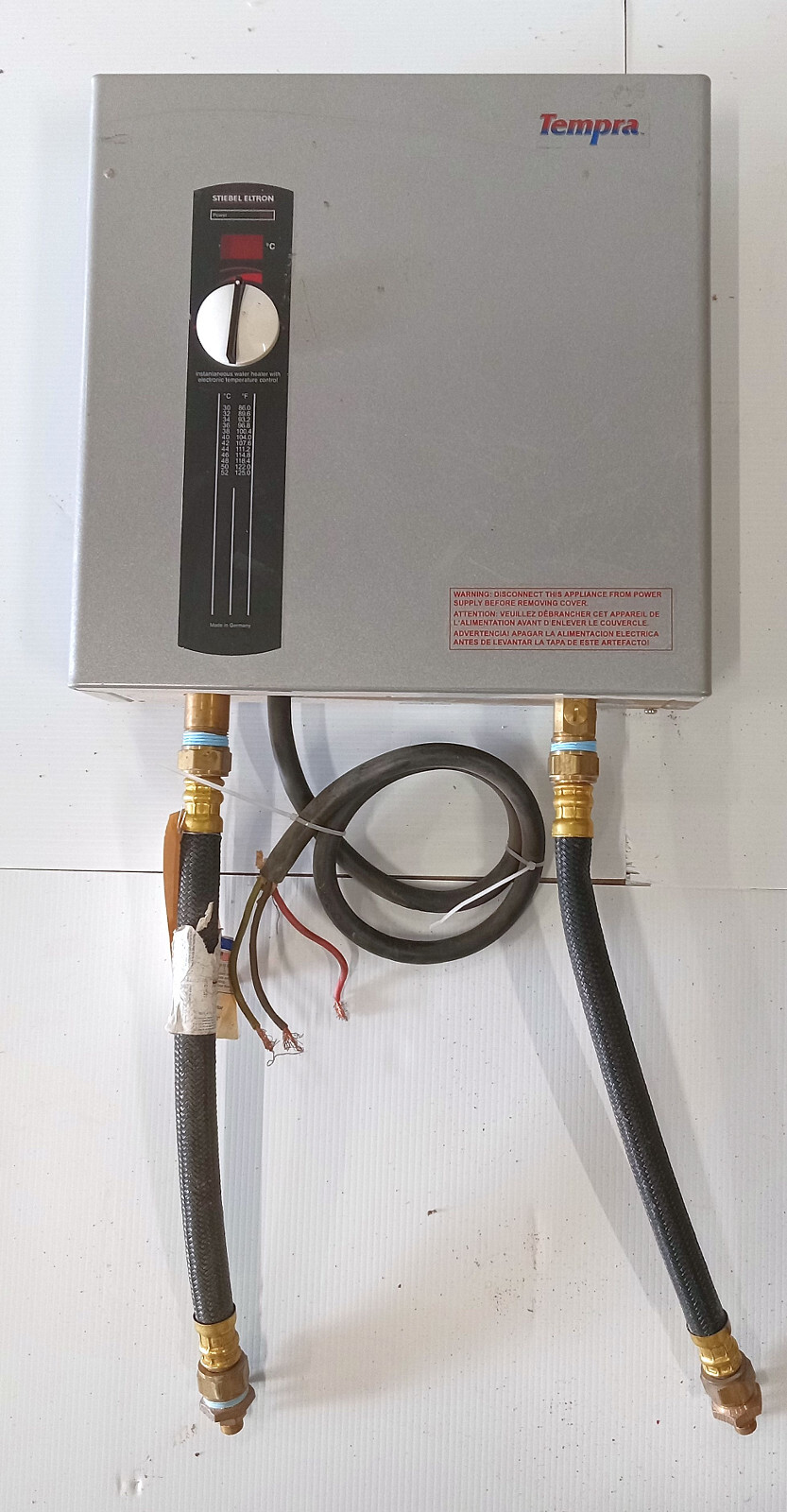 1 USED STIEBEL ELTRON TEMPRA 12 60 HZ TANKLESS WATER HEATER ***MAKE OFFER***