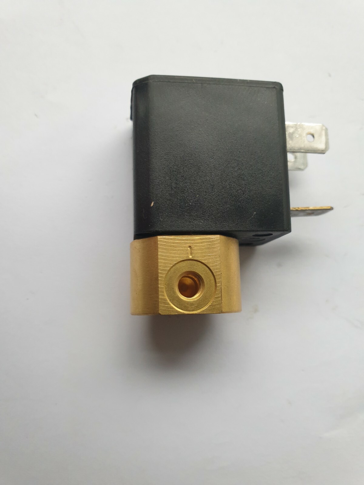 KUHNKE SP765.0978 DIRECTIONAL CONTROL VALVE (IN21S3B2)
