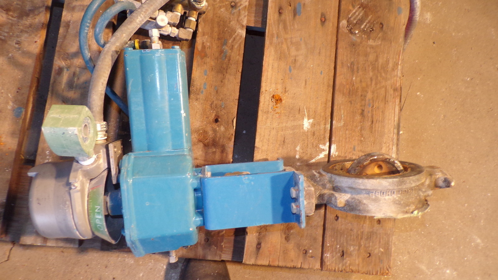 Metso Jamesbury Stonel Quartz Water Sphere Valve H010169 QX2SE02SRA 815W112236X7