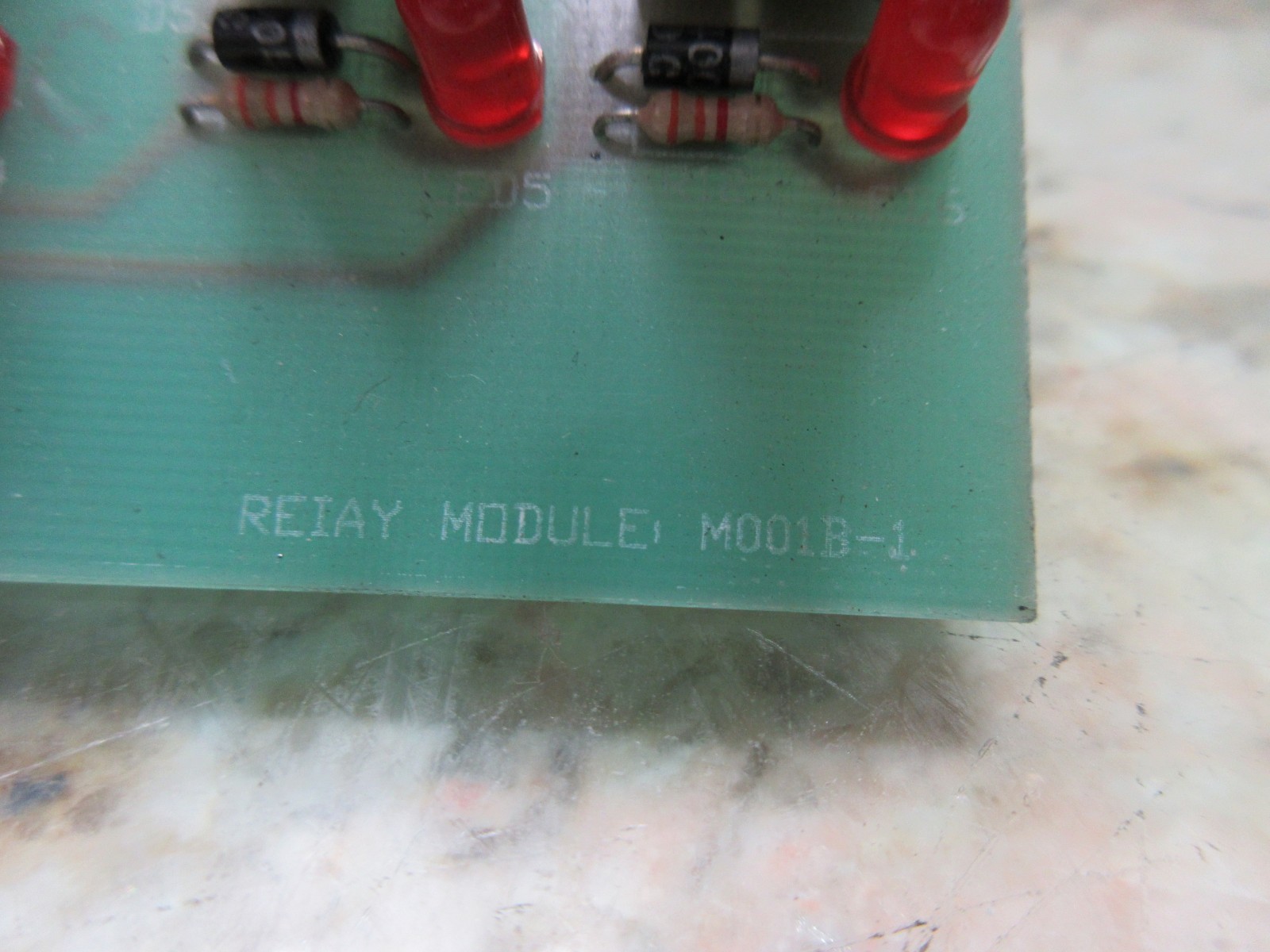 CNC RELAY MODULE M001B-1 W/ OMRON FUSE G2R-1-S 0477W6 CNC BOARD