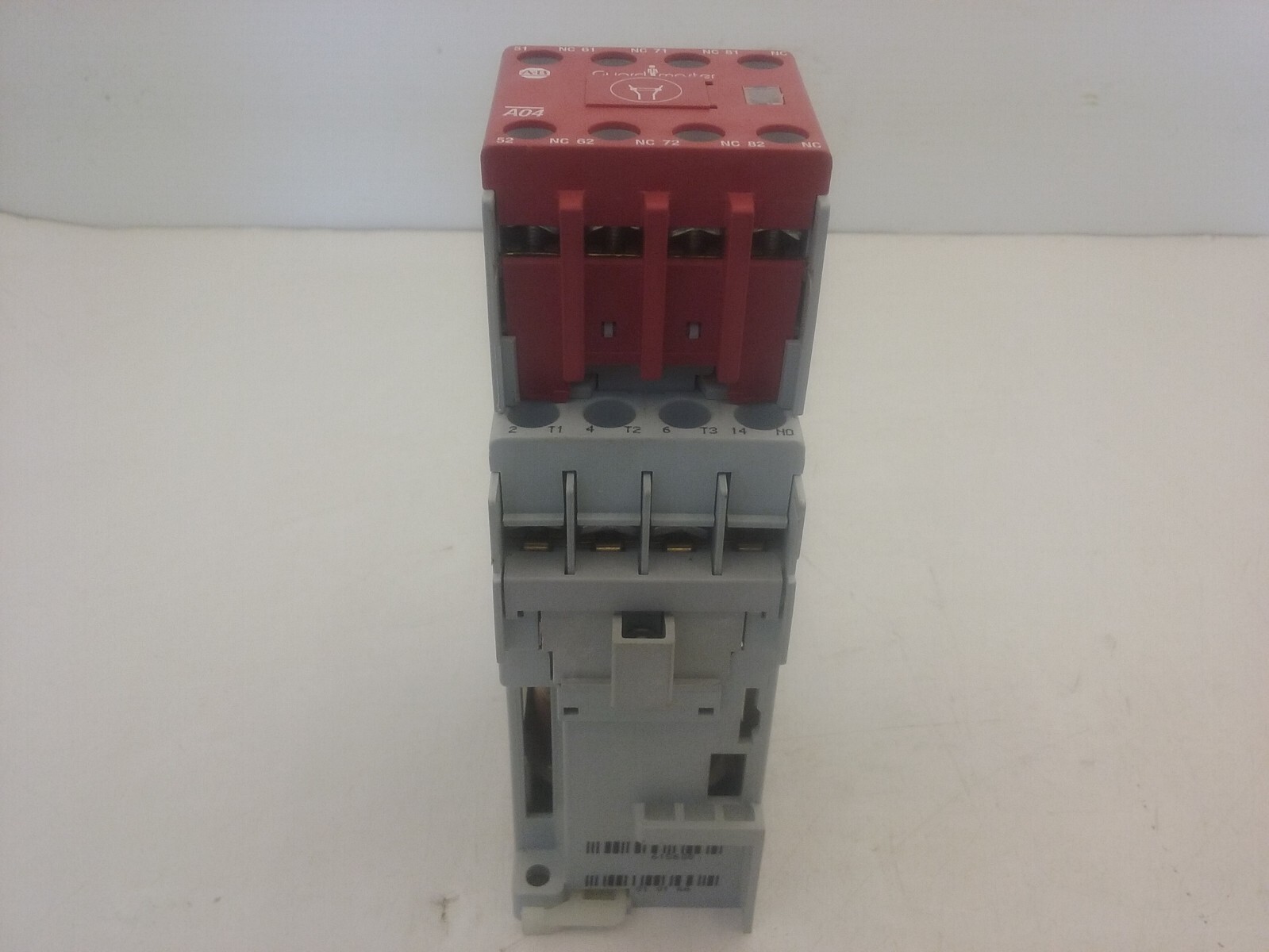 ALLEN BRADLEY 100S-C09ZJ14C GUARDMASTER CONTACTOR 9A 24VDC 1NO/4NC SERIES A NNB