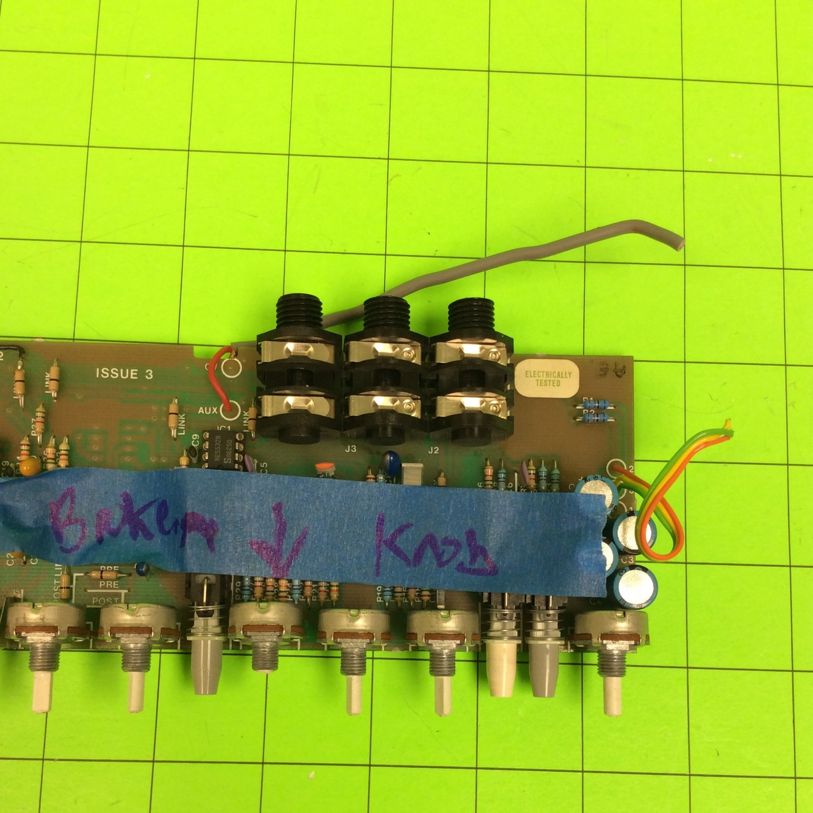 Hill MM1X Audio Mixer Input Board 2 Board (BROKEN Knob)