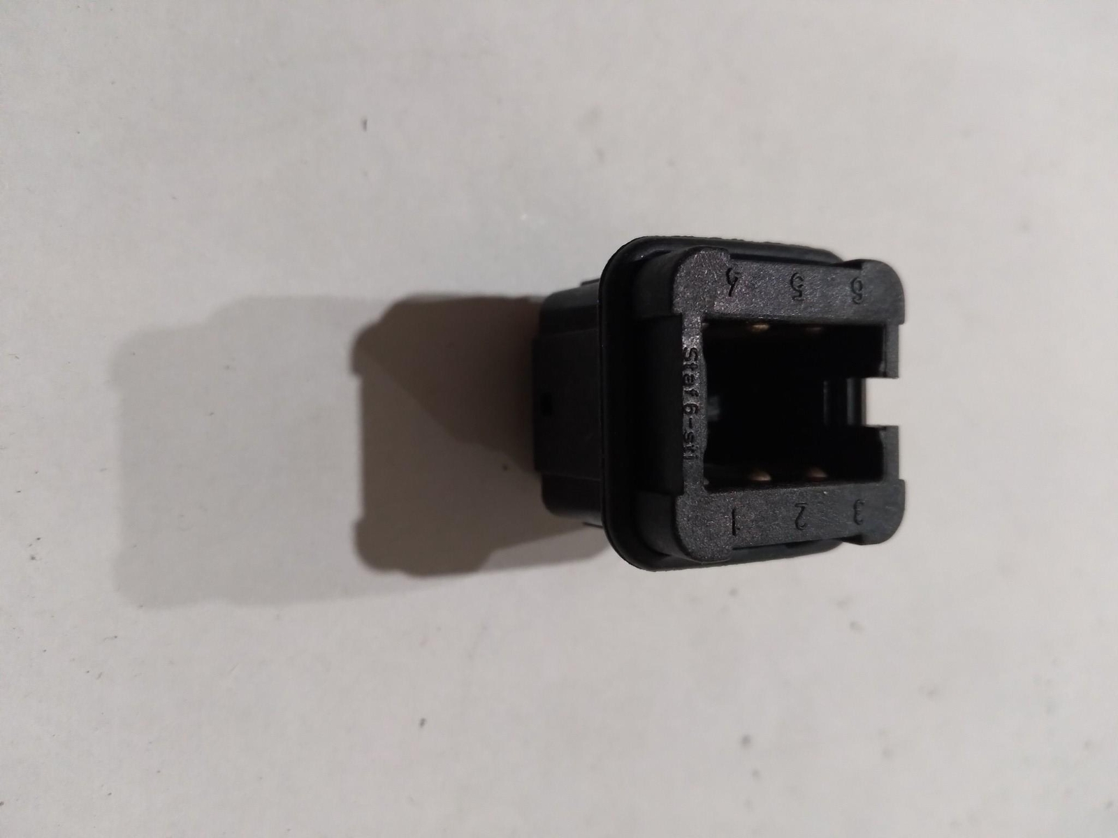 STAF6-STI 10A 25V