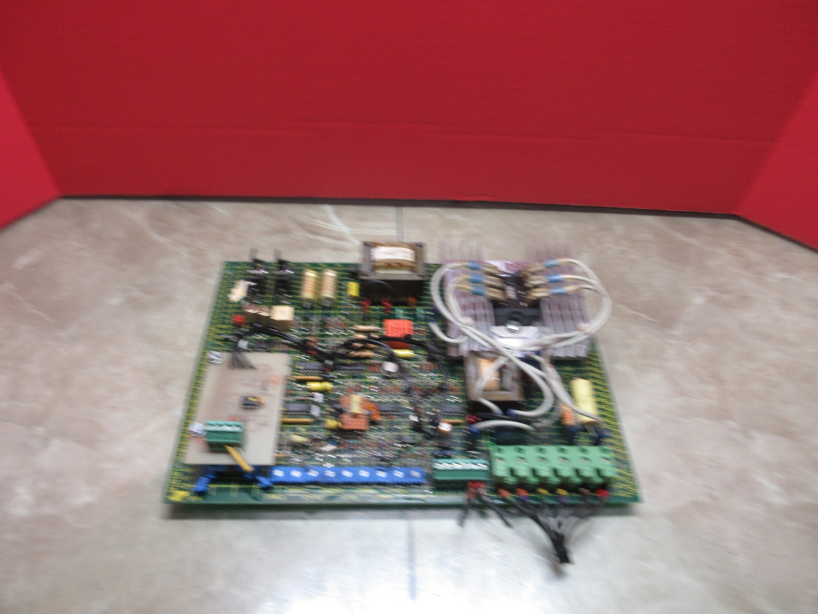 RELIANCE CIRCUIT BOARD UNIT GD 718.29-00- CNC 881 2182SM GD718.29-00-