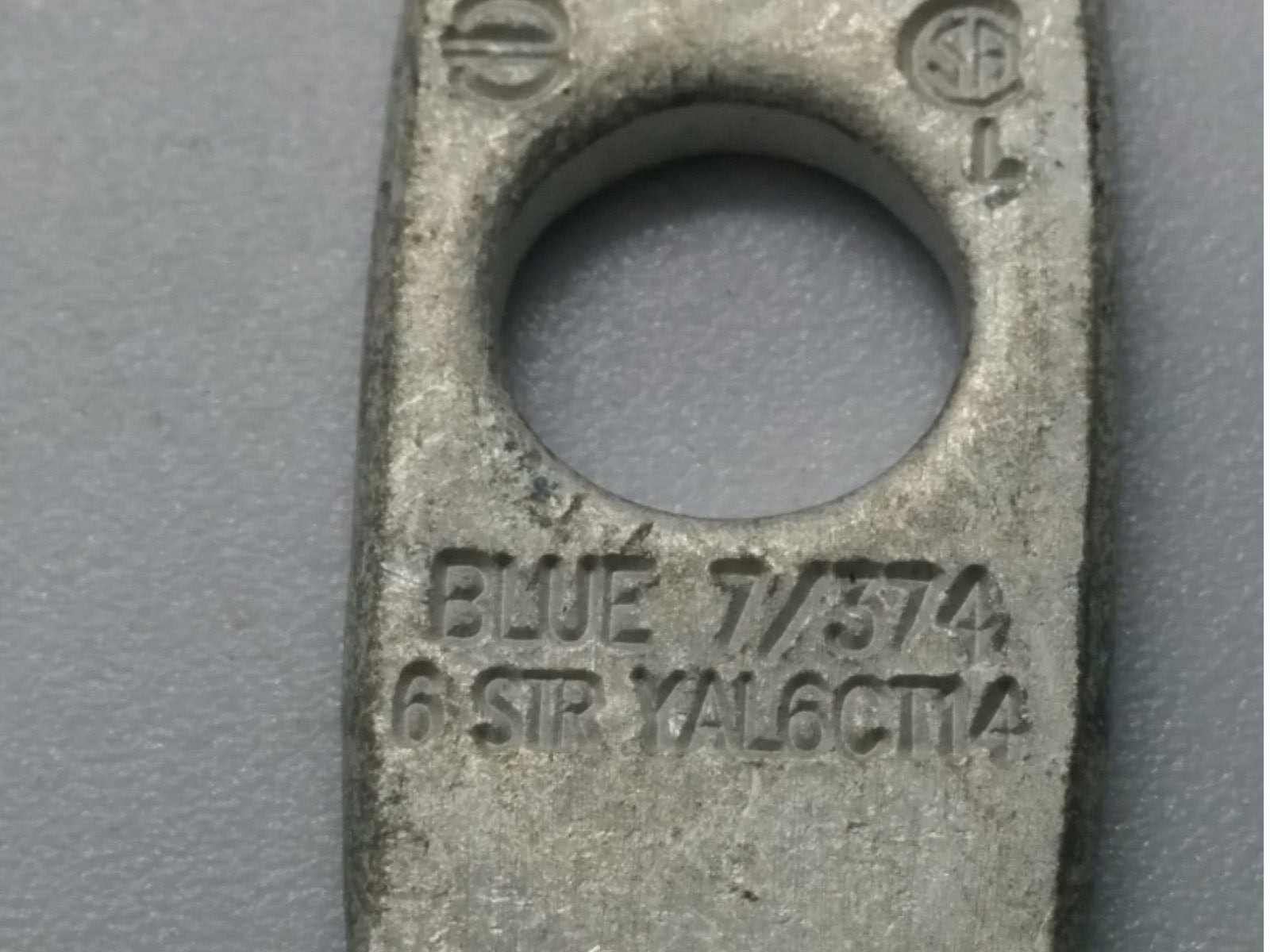 BURNDY YAL6CT14 COMPRESSION LUGS, BLUE 7/374, 6AWG, 1/4″ STUD HOLE LOT OF 5 NNB