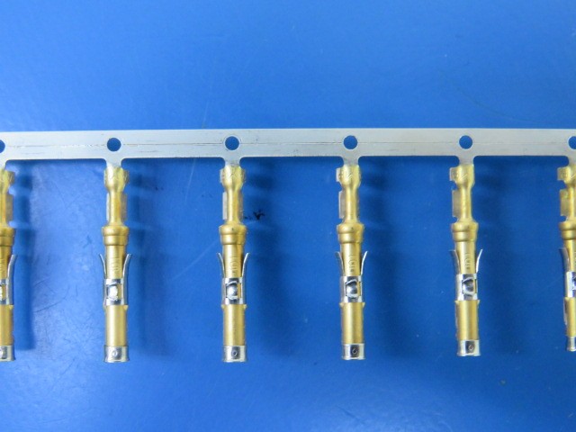 TYCO ELECTRONICS 66104-8 Qty of 100 per Lot TERM 24-20 RECEPT .062 GOLD