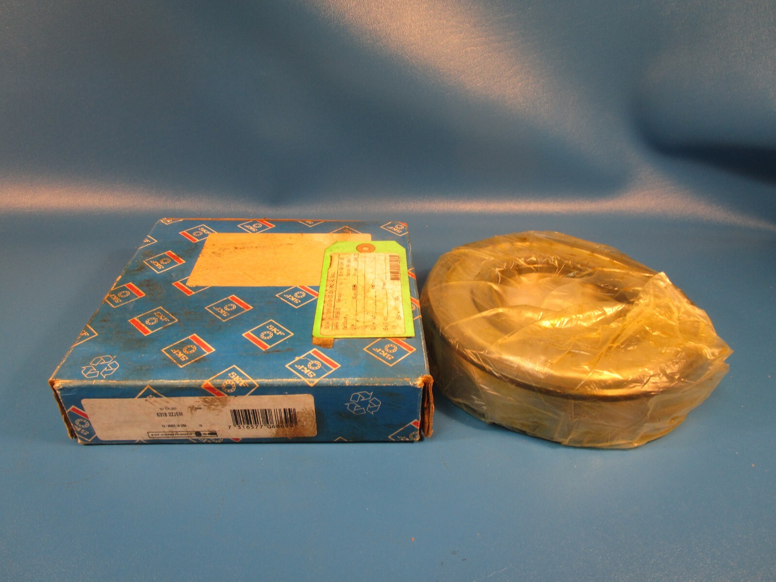 SKF 6318 2Z JEM, Double Shielded Radial Ball Bearing, Bore 90 mm, OD 190 mm