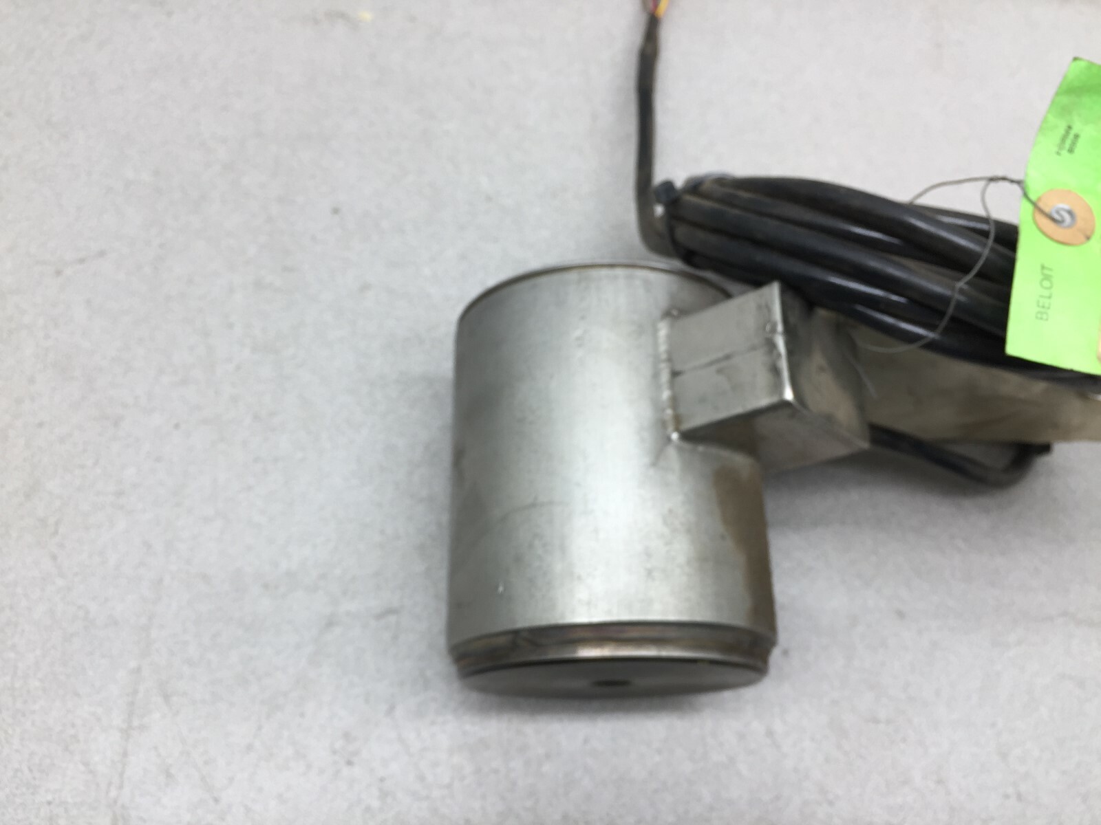 NEW NO BOX REVERE TRANSDUCERS INC CAPACITY 3K 3.0MV/V LOAD CELL 963C-D3-3K-15AA