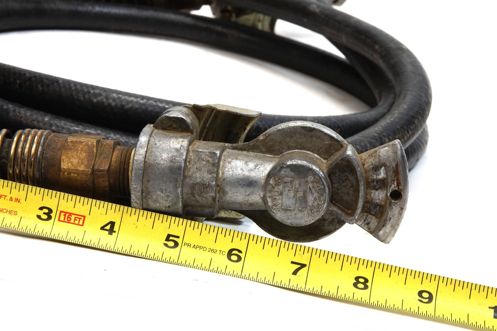 5 TON 6×6 Cargo Truck Air Hose Assembly 105821R91 10-1/2 ft Lg 3/8 M915 & M939
