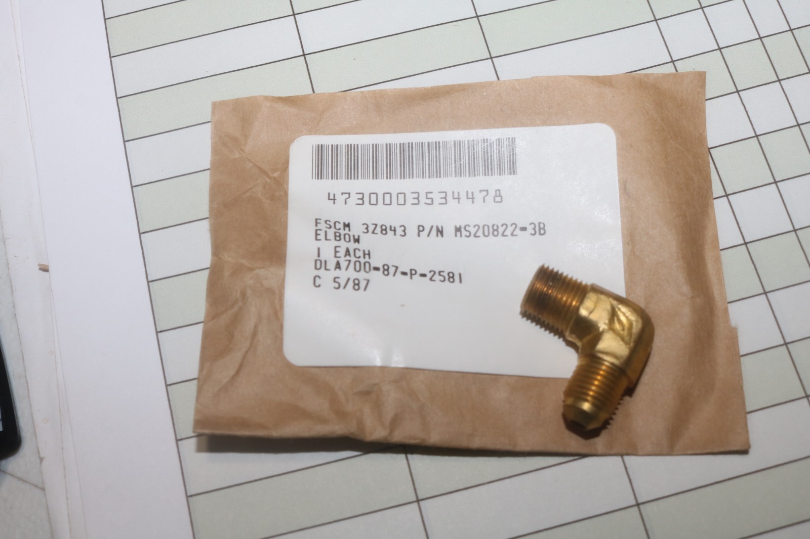 USGI pipe to tube elbow 90 deg. MS20822-3B 1/8 x 1/8 UNF to NPT brass