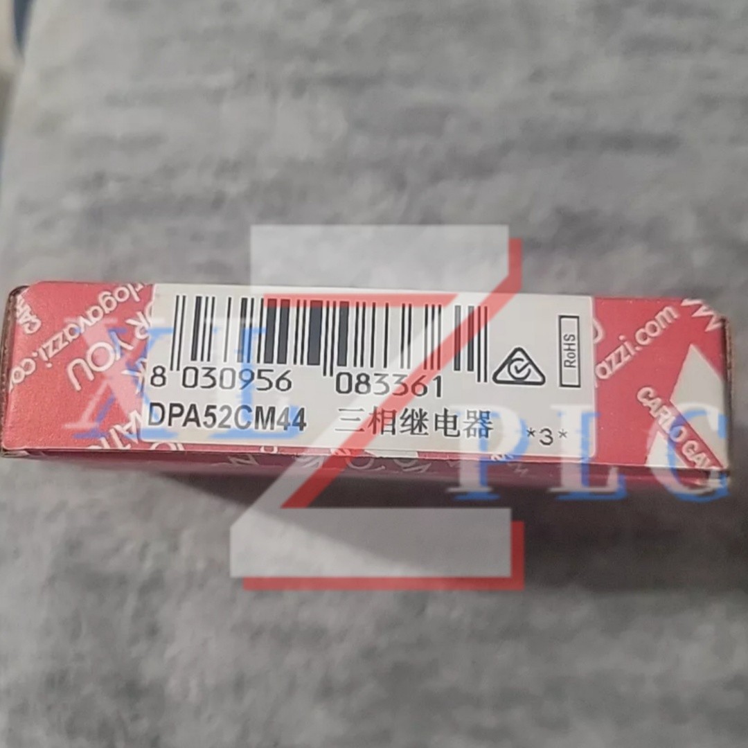 1PCS New Carlo Gavazzi DPA52CM44 Three-phase relay In Box*