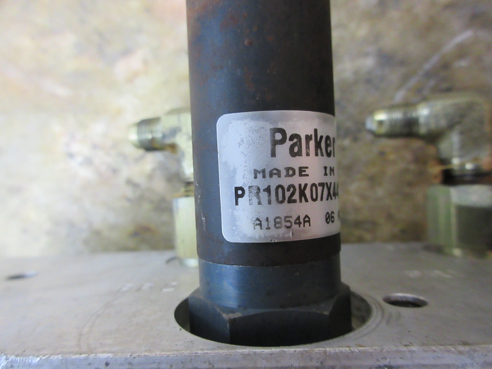 HITACHI SEIKI HT23J PARKER HYDRAULIC VALVE PR102K07X4414 HFC32387C HJ WB2HJ