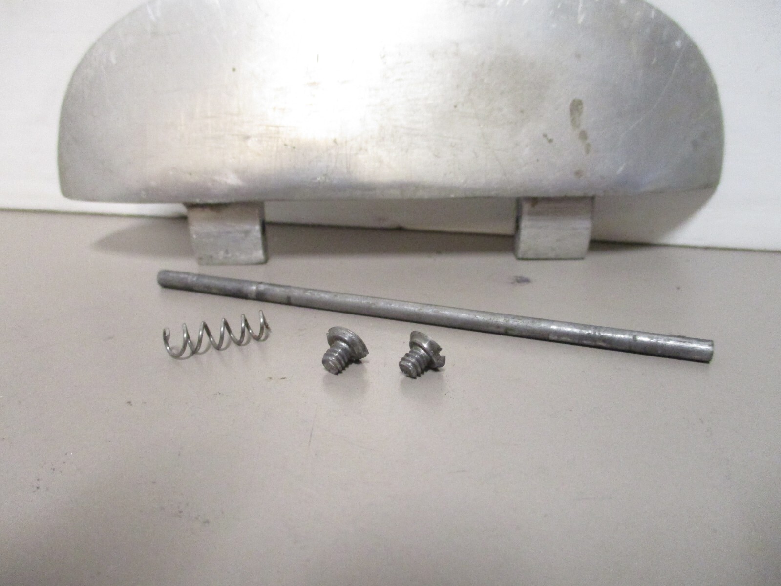 Front Base Feed Flip Foot R3578 for Vintage Wolf Model R Electric Fabric Cutter