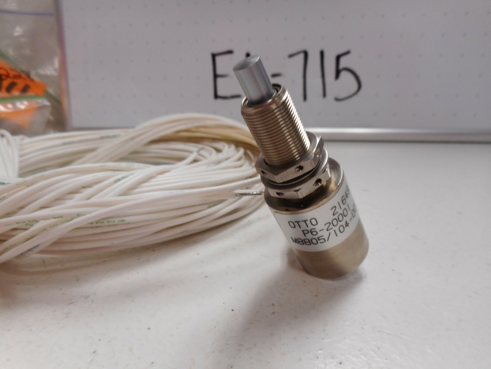 NOS M8805/104-001 MIL-SPEC SEALED SWITCH